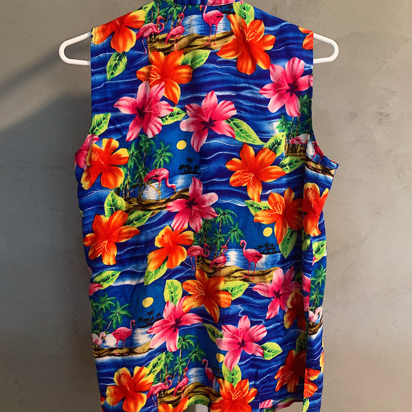 Vintage Avanti Rayon Hawaiian Sleeveless Shirt - Picture 3 of 8